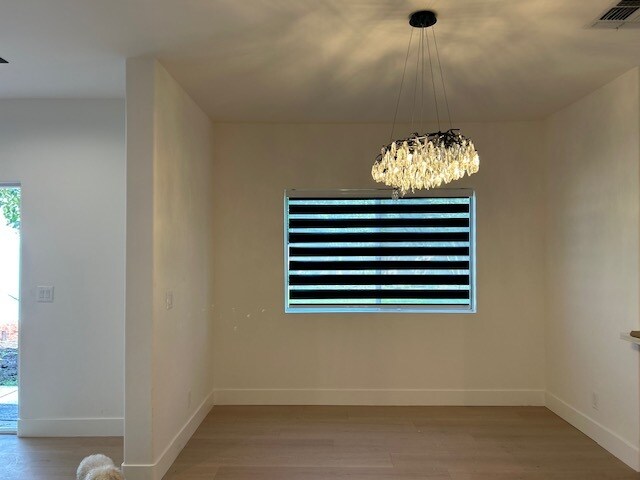 dinning room - 15137 Gilmore St