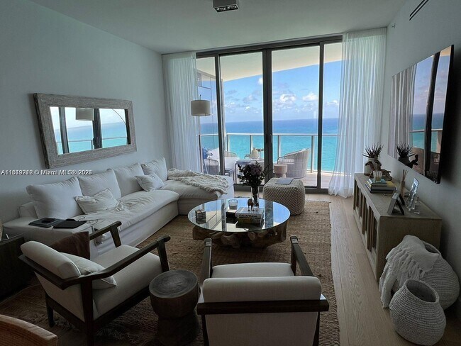 Foto del edificio - 15701 Collins Ave