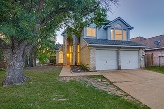 Building Photo - 1333 Maywood Ct