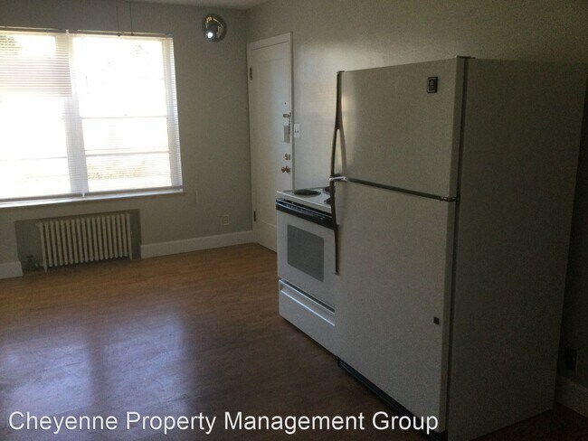 Building Photo - 2 br, 1 bath House - 3118 Dillon Ave #2