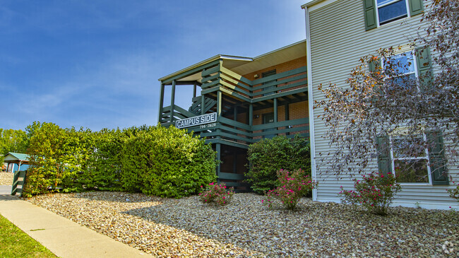 South Building Signage - Campus Side Apartments