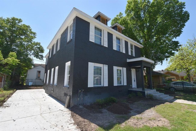 Building Photo - 3014 Wentworth St