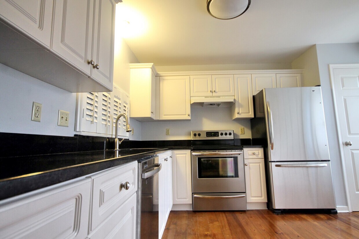 7116 Stonington Ct, Chesterfield, VA 23832 Townhome Rentals in