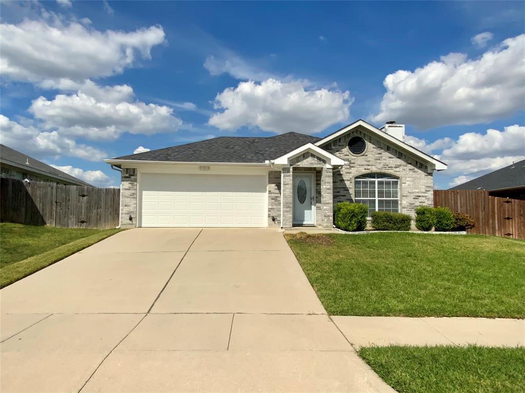 703 Ponselle Dr, Arlington, TX 76001 House for Rent in Arlington, TX