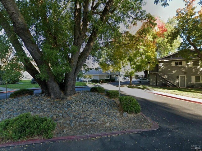 Building Photo - 111 Del Rio Cir