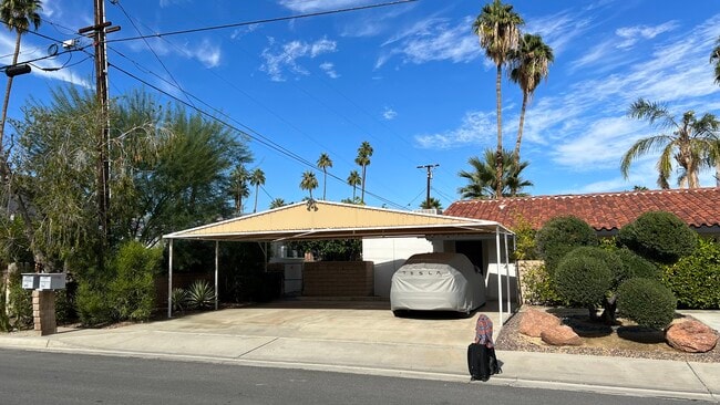 1 covered parking area - 860 E Camino Parocela