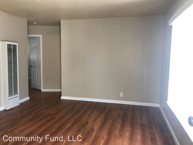 Foto del edificio - 9718 D St