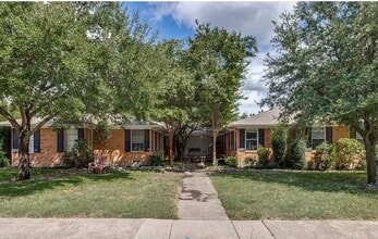 Building Photo - 9521 Ash Creek Dr