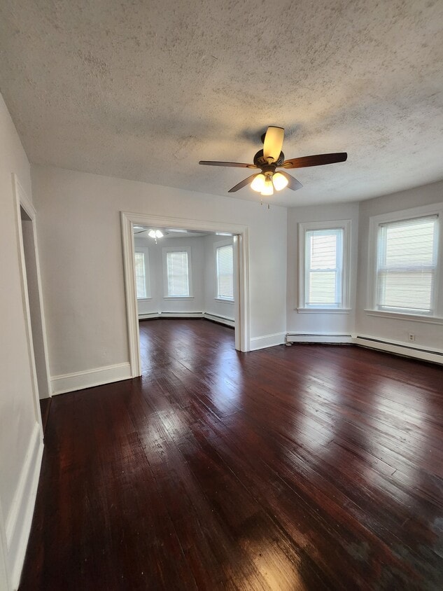 Primary Photo - 126 Wood St