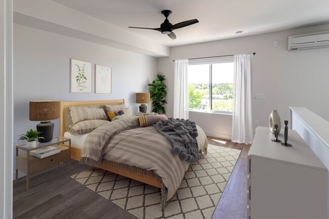 Building Photo - LUELLA