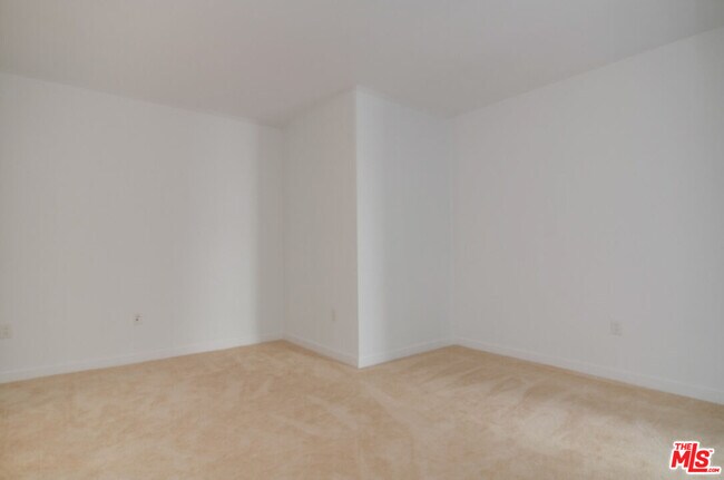 Foto del edificio - 13700 Marina Pointe Dr