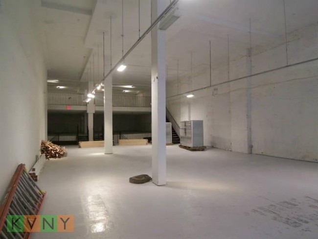 Building Photo - 159 Bleecker St