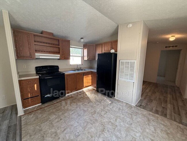 Foto del edificio - 2210 Center St