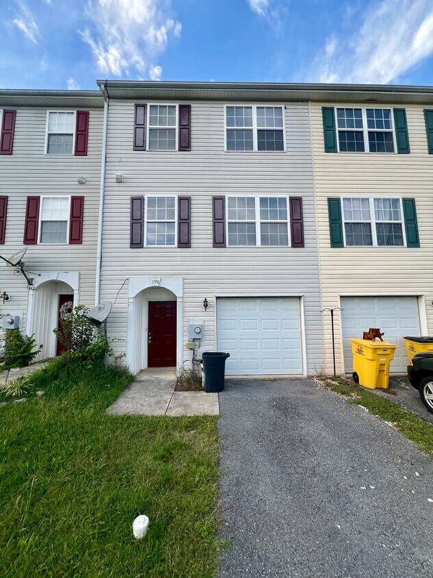 Primary Photo - Three Level Townhome in the Mills Farm Com...