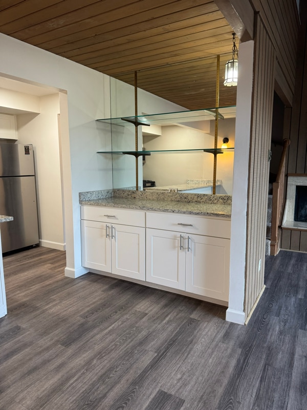 Foto del edificio - 2131 N Summit Ave