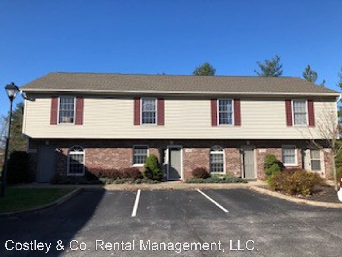 Primary Photo - 2 br, 1.5 bath House - 3354 Oaklawn Circle, S