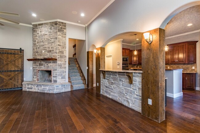 Foto del edificio - For Sale or Available with our Lease with ...