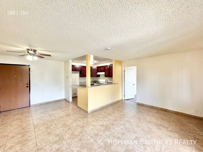 Foto del edificio - 15040 Vanowen St