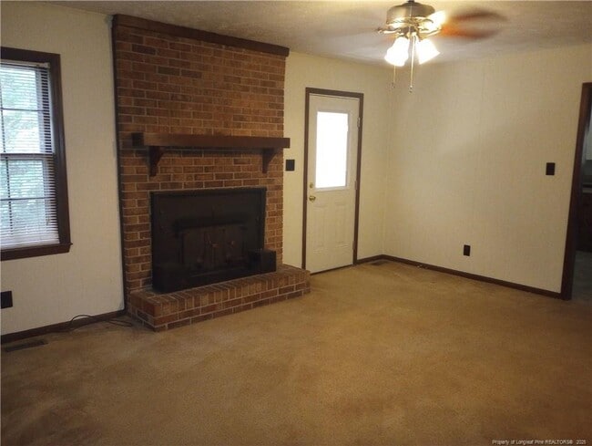 Building Photo - 1711 Valley Ridge Dr