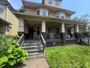Building Photo - 1637 Holyrood Rd