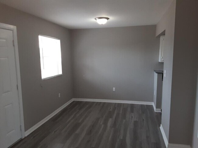 Dining Room - 809 Ann Ave