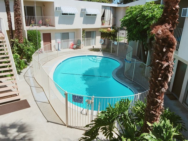 view of pool - 701 E Santa Fe Ave