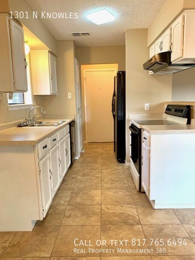 Foto del edificio - 1301 N Knowles-