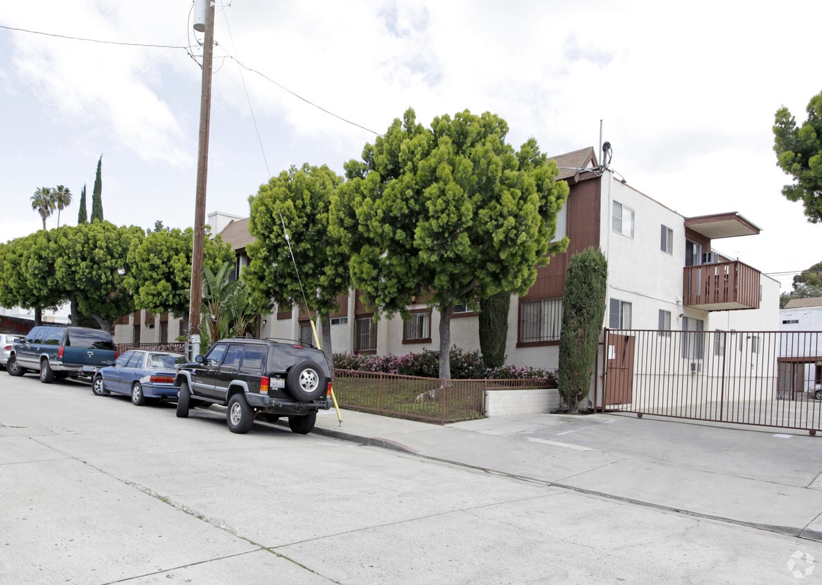 Primary Photo - 4277 51st St