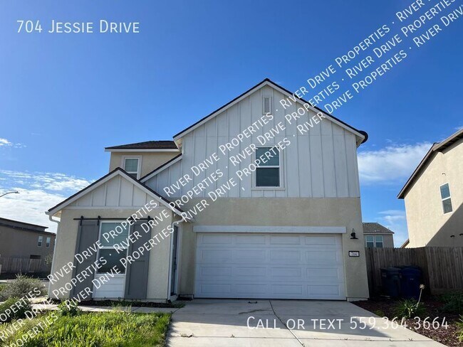 Building Photo - North Merced Available Now