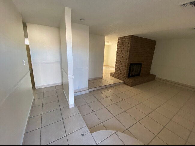 Foto del edificio - 5613 Deal Dr