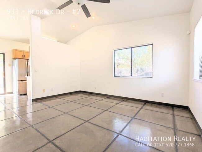 Foto del edificio - 2Bed/2Bath Hedrick Acres Home, west of the...