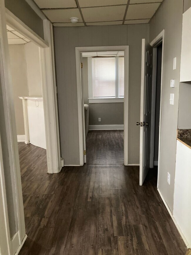 Foto del edificio - 708 W Jackson St