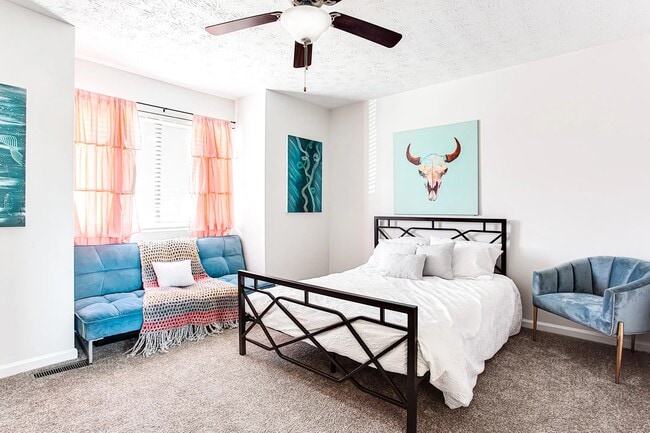 Building Photo - Brookfield Park Townhomes & Apartments