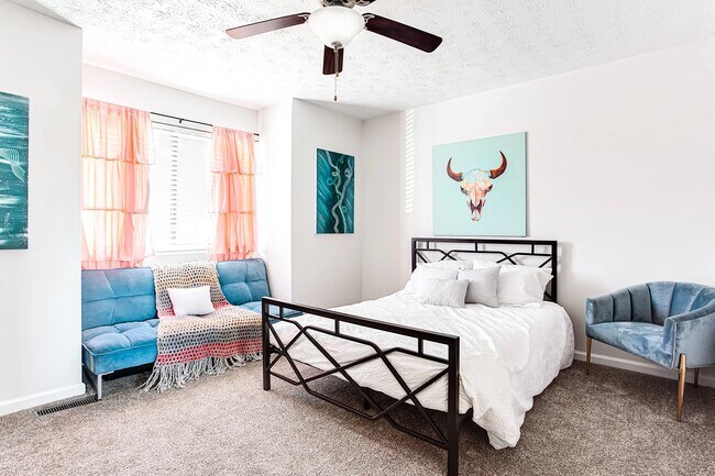 Foto del edificio - Brookfield Park Townhomes & Apartments