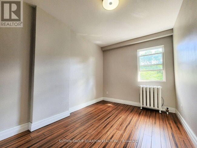 Building Photo - 291 Roncesvalles Ave