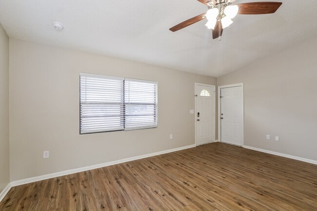 Building Photo - 936 Dora Ave