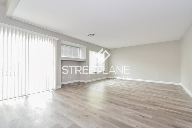 Foto del edificio - 3 bedroom home in Las Vegas!