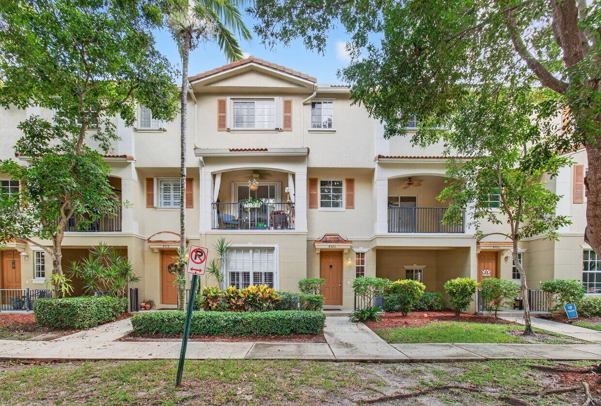 Foto principal - 4582 Danson Way