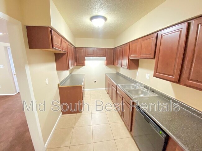 Foto del edificio - 4195 Crain Rd