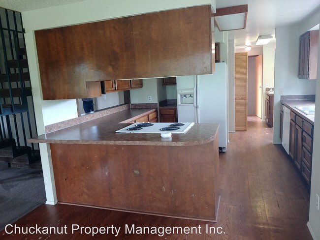 Building Photo - 4 br, 1.5 bath House - 4056 Deemer Road