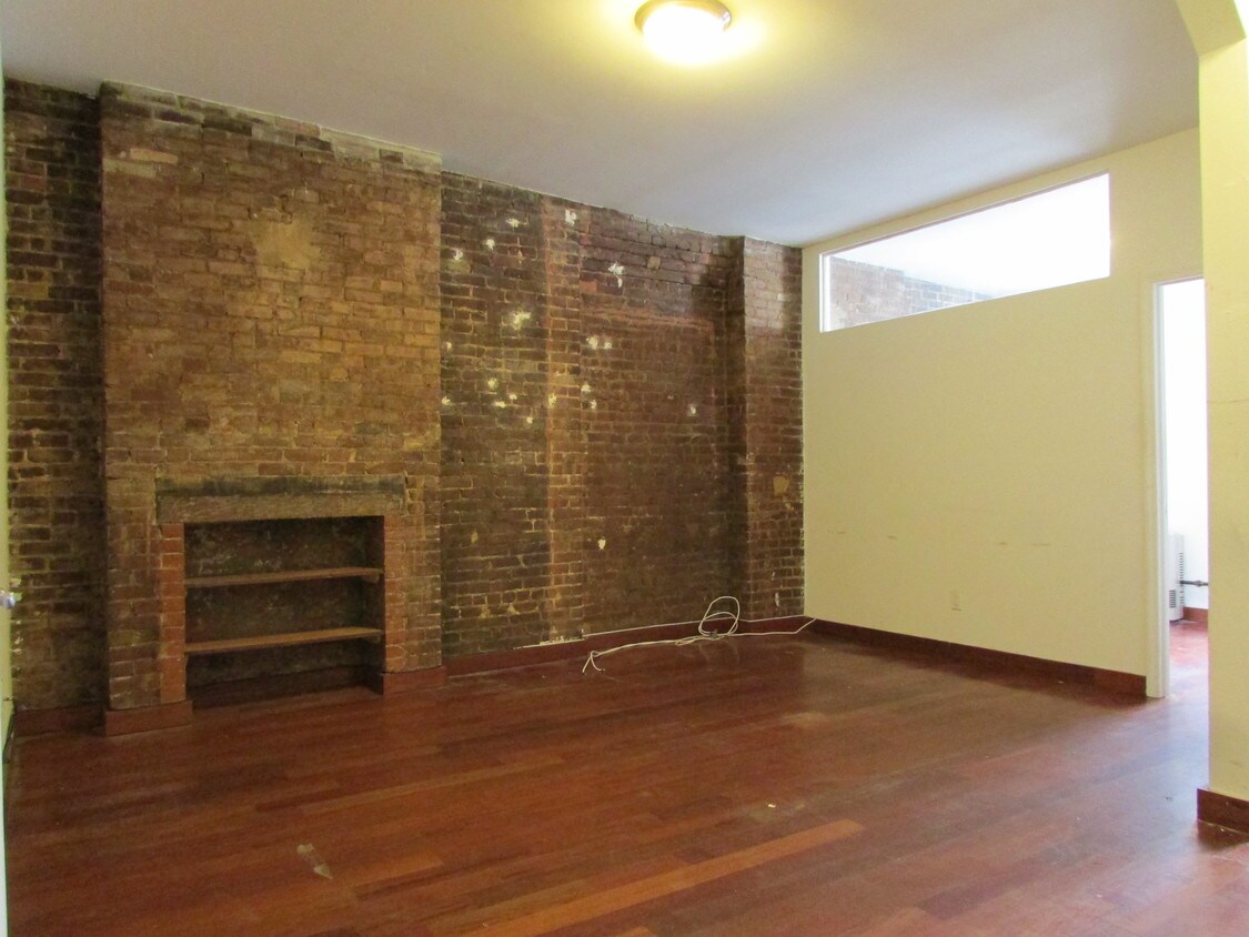 Bedroom 1 - 165 Avenue A