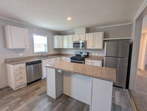 Building Photo - 153 Beech