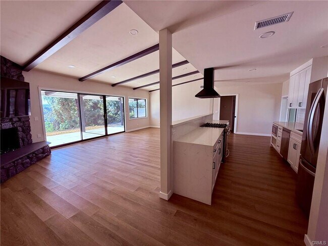 Building Photo - 4955 Alatar Dr