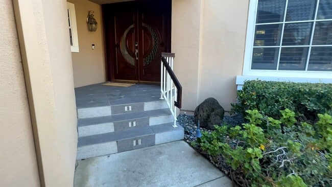 Foto del edificio - 2270 Tamarisk Ct