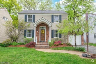 Building Photo - 86 Ferncliff Rd
