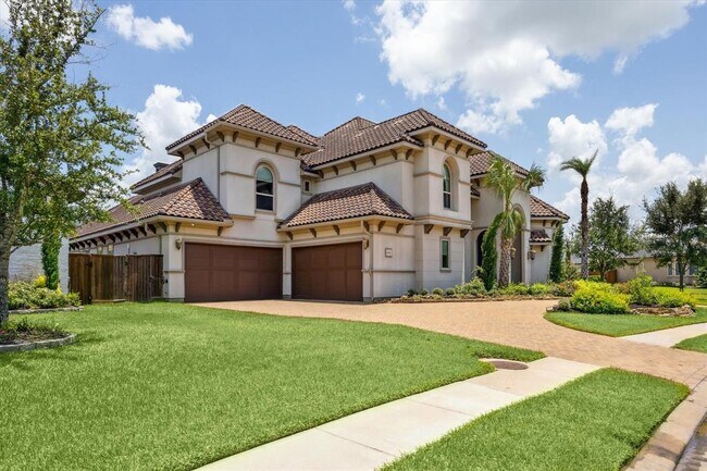 Building Photo - 11502 Via Fontana Ct