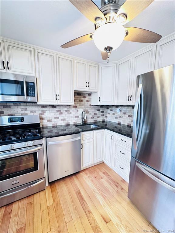 Foto del edificio - 80 Nicholas Dr