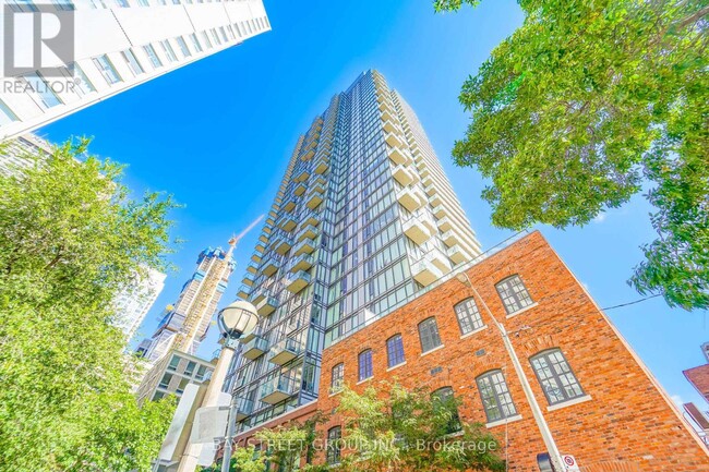 Building Photo - 75 St Nicholas St