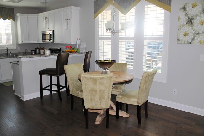 Foto del edificio - 2208 Sea Dune Dr