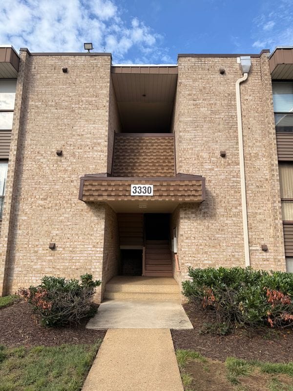 Building Photo - 3330 Huntley Sq Dr